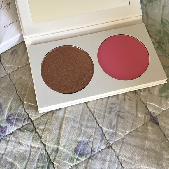 Dose Of Colors LE Bridal trio, blush + glow set Makeupbyshayla New Price Firm - Picture 3 of 4